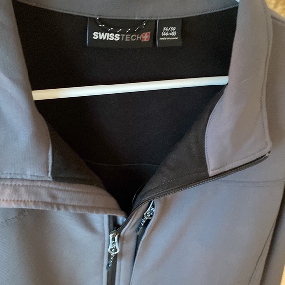 Swiss Tech Men's NEW Black Full Zip Softshell Jacket Sz XL (46-48) Fleece Inside - Picture 9 of 15